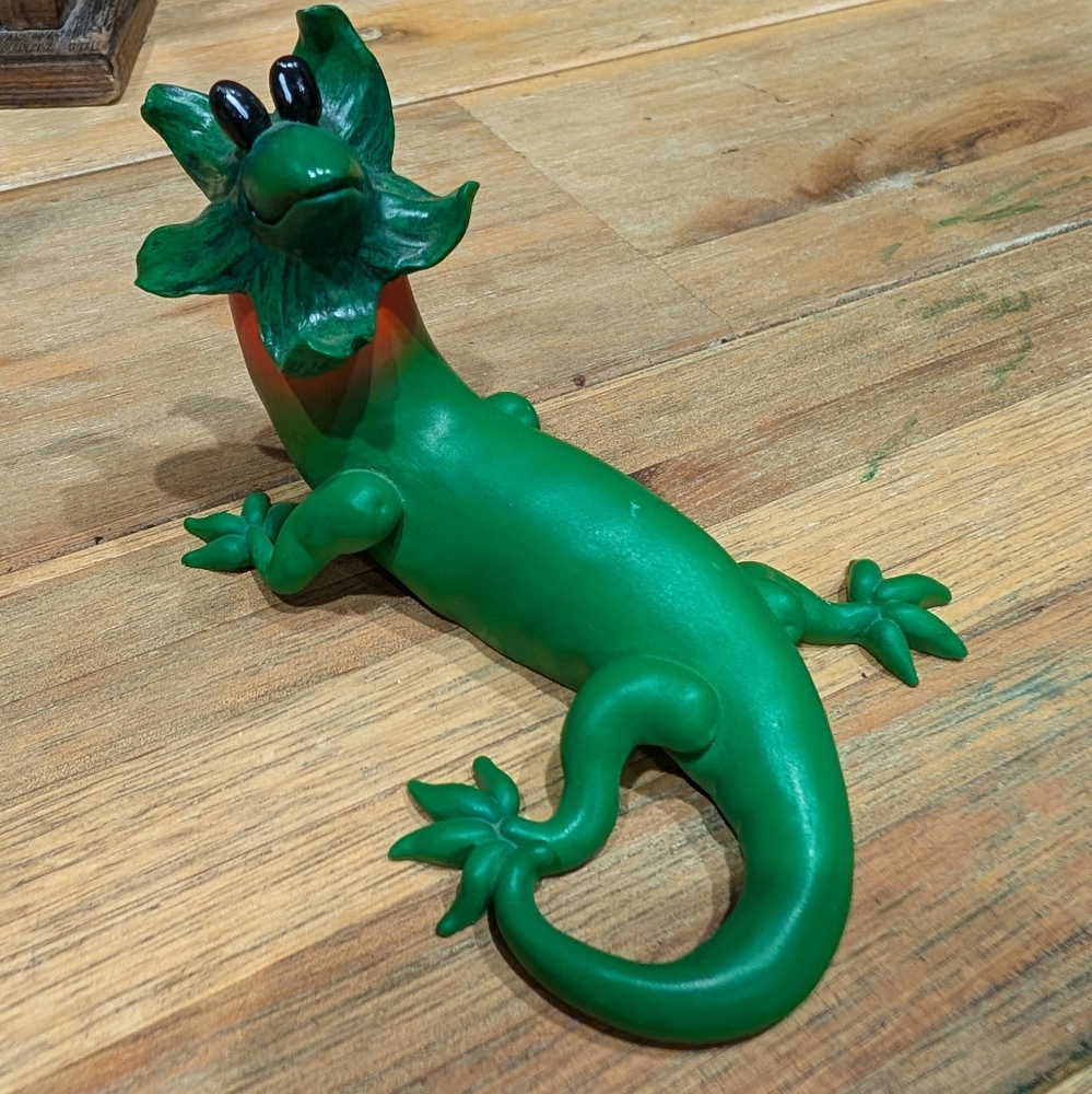Home Grown Enesco Pepper Lizard Figurine 2009 Bearded Animal Vegetable Chili - Picture 3 of 12